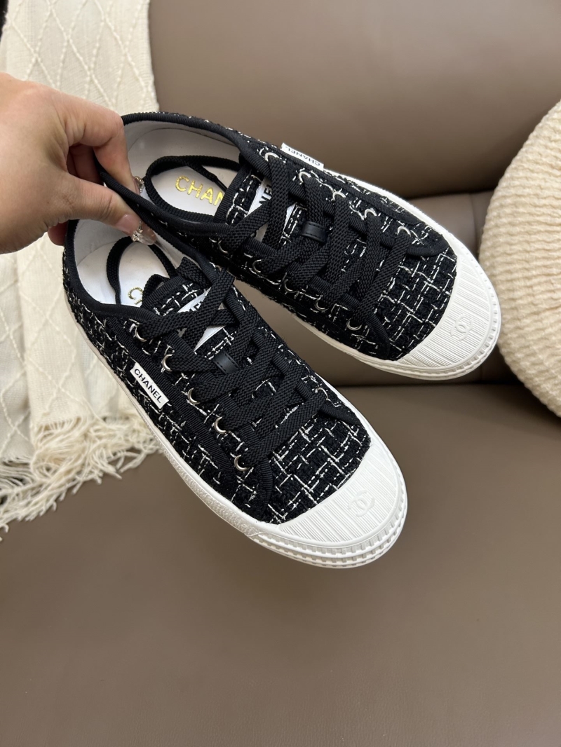 Ch**el sneakers